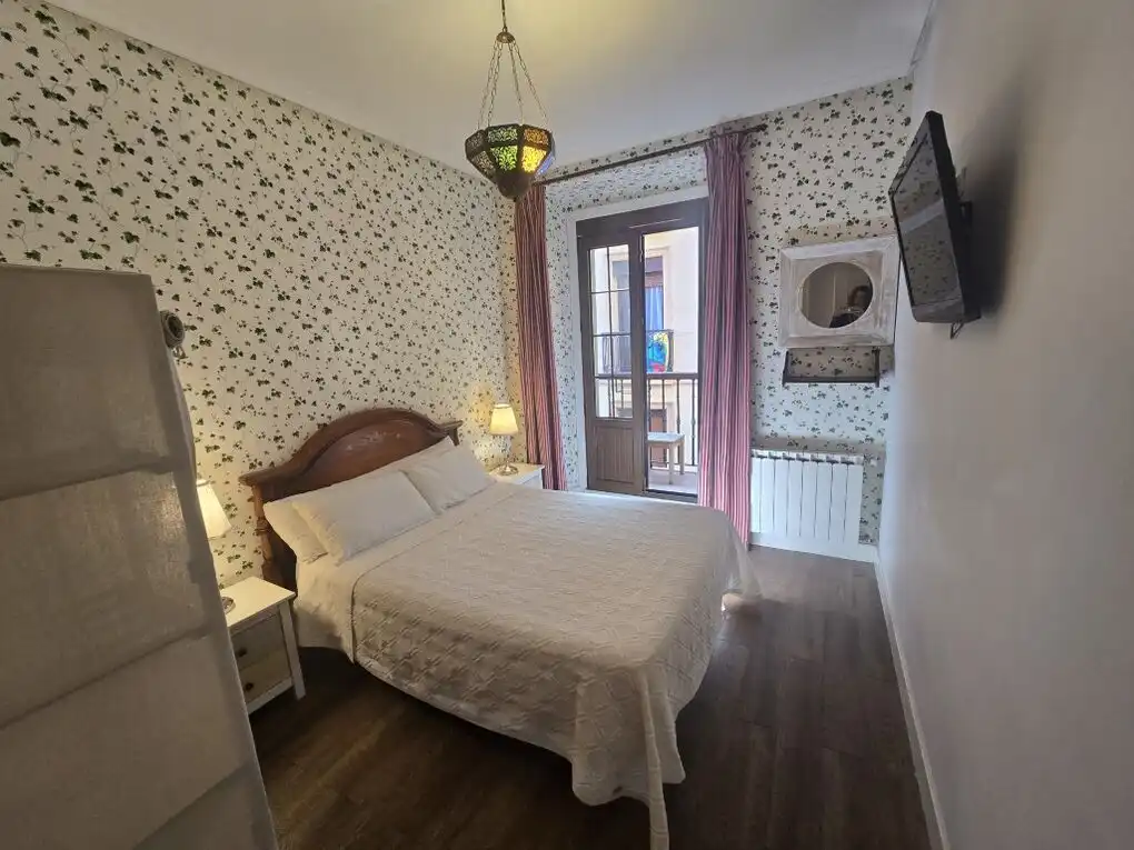 Bedroom of Flat for rent in Donostia - San Sebastián   with Heating and Balcony
