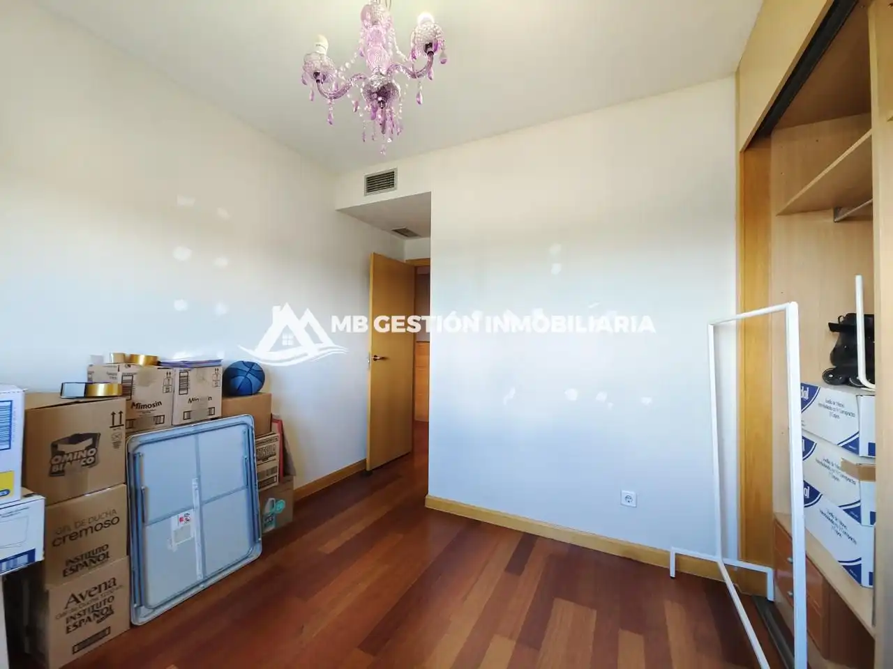 Bedroom of Attic for sale in Fuenlabrada  with Air Conditioner, Heating and Private garden