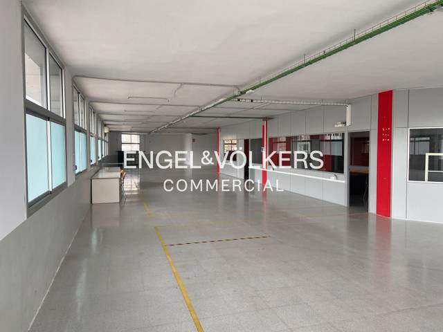 Nave industrial en Alquiler en Mas Lluí - Els Miralls