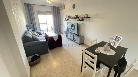 Foto 4 de Piso en venta en Plaza de Dolores Ibárruri 'la Pasionaria', El Plantinar – Avda. La Paz - El Juncal, Sevilla Capital