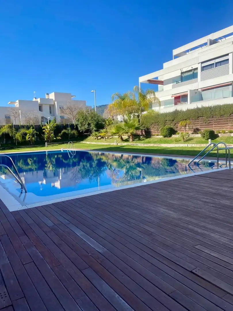 Piscina de Planta baixa en venda en Córdoba amb Calefacció, Jardí privat i Terrassa