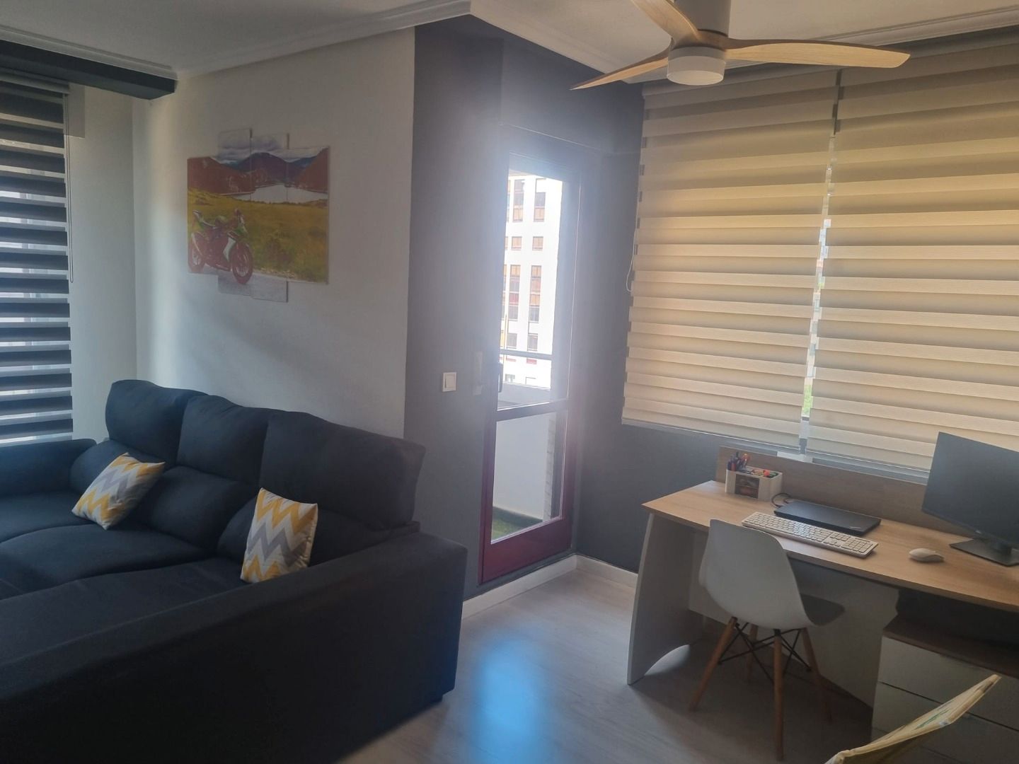 Sala d'estar de Apartament en venda en Burgos Capital amb Calefacció, Terrassa i Traster