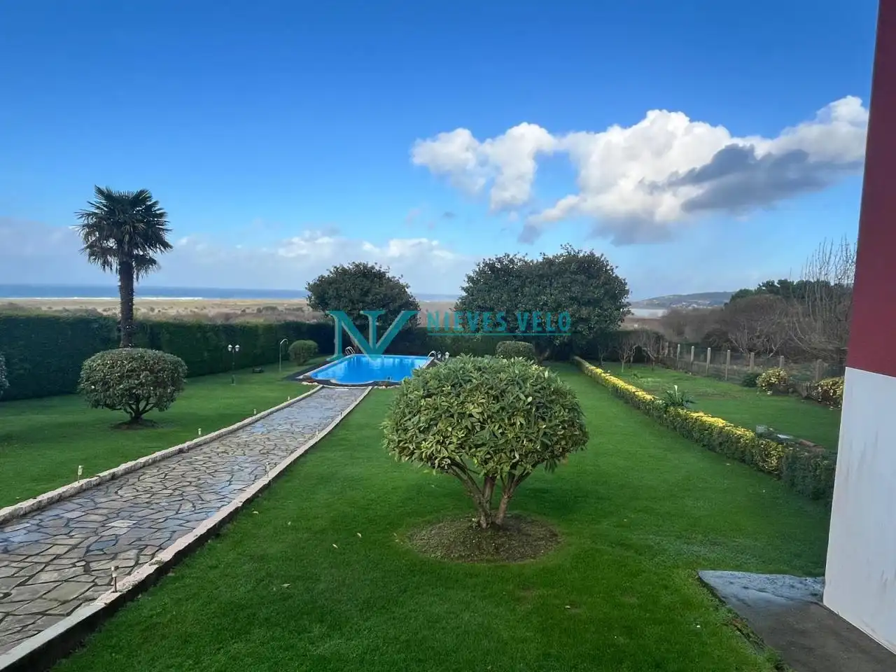 Garten von Haus oder Chalet zum Verkauf in Carballo mit Heizung, Privatgarten und Möbliert