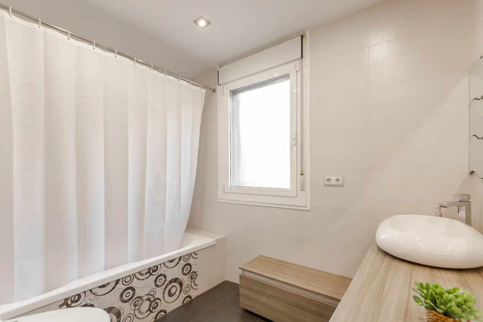 Baño de Casa o chalet en venta en Aibar / Oibar con Aire acondicionado, Calefacción y Jardín privado