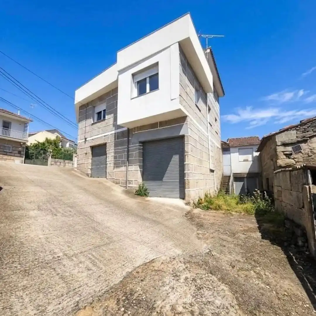 Vista exterior de Casa o chalet en venta en Oímbra con Jardín privado y Terraza