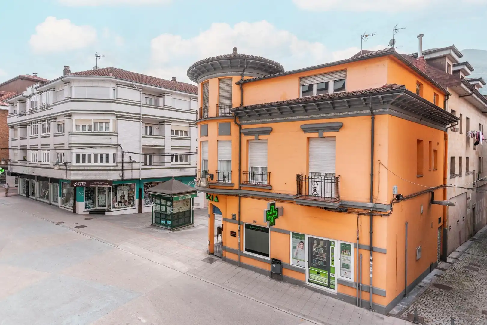 Vista exterior de Apartament en venda en Laviana amb Traster