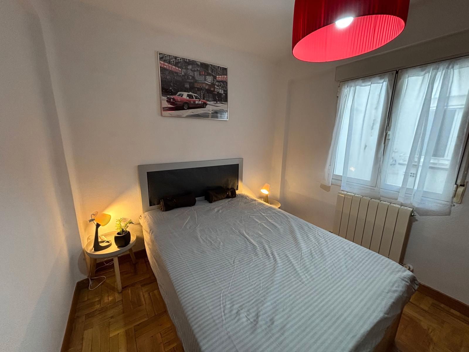 Habitación de Piso de alquiler en Burgos Capital con Calefacción, Parquet y Amueblado