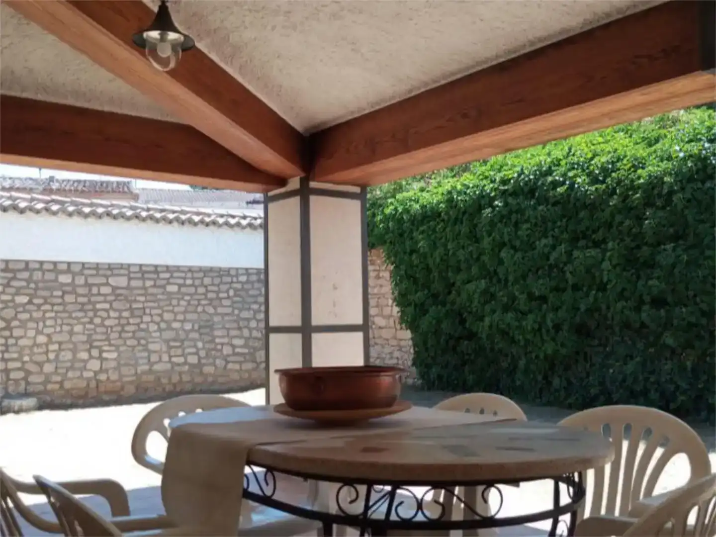 Terrassa de Casa adosada en venda en Cubillas de Santa Marta amb Jardí privat, Traster i Moblat