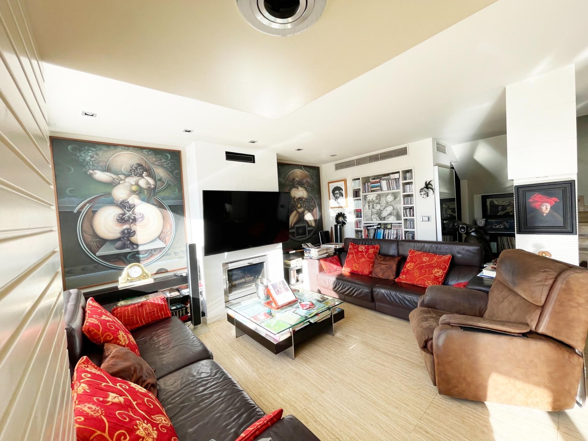 Living room of Single-family semi-detached for sale in Vélez-Málaga  with Air Conditioner, Private garden and Terrace