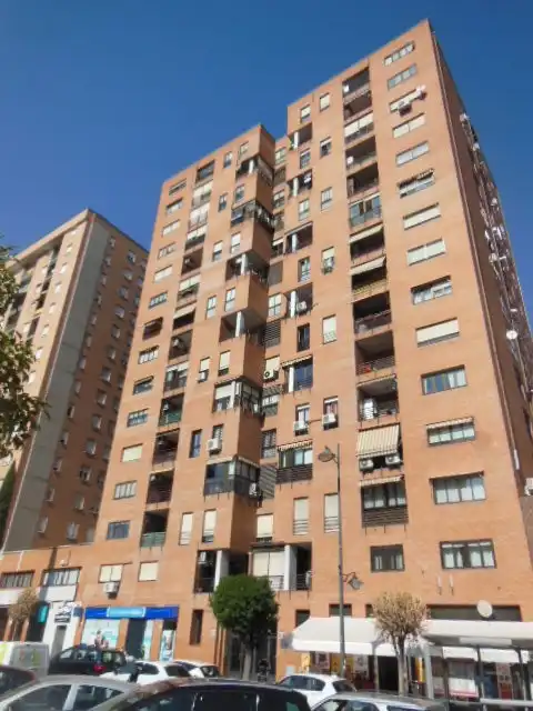 Vista exterior de Pis en venda en Leganés