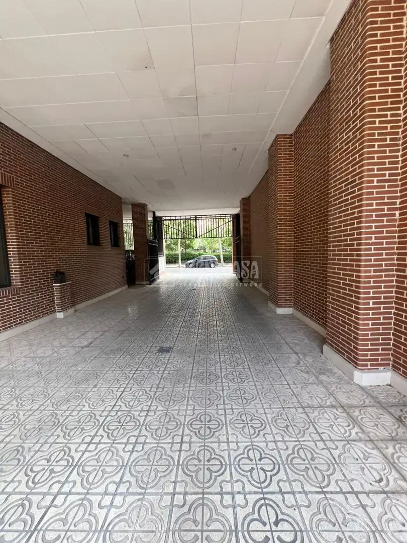Garage for sale in Madrid