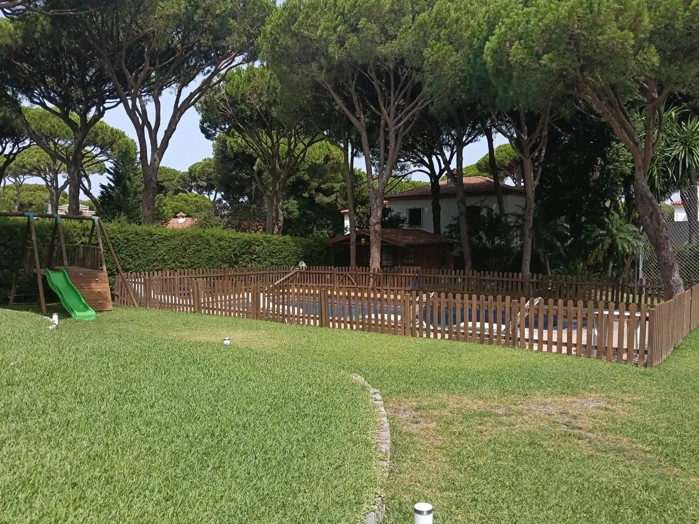 Jardí de Casa o xalet en venda en Conil de la Frontera amb Aire condicionat, Jardí privat i Terrassa
