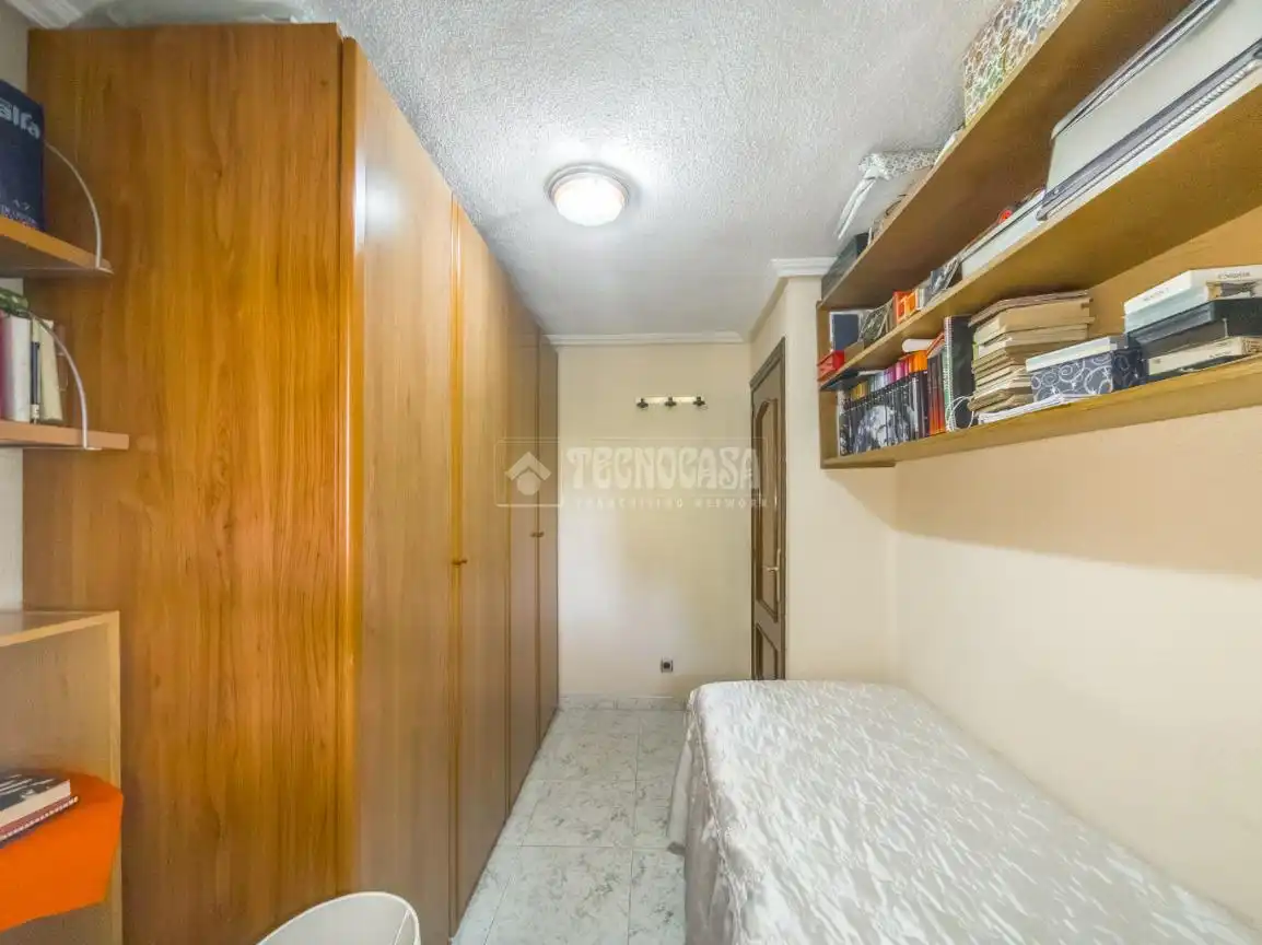 Habitación de Piso en venta en Madrid