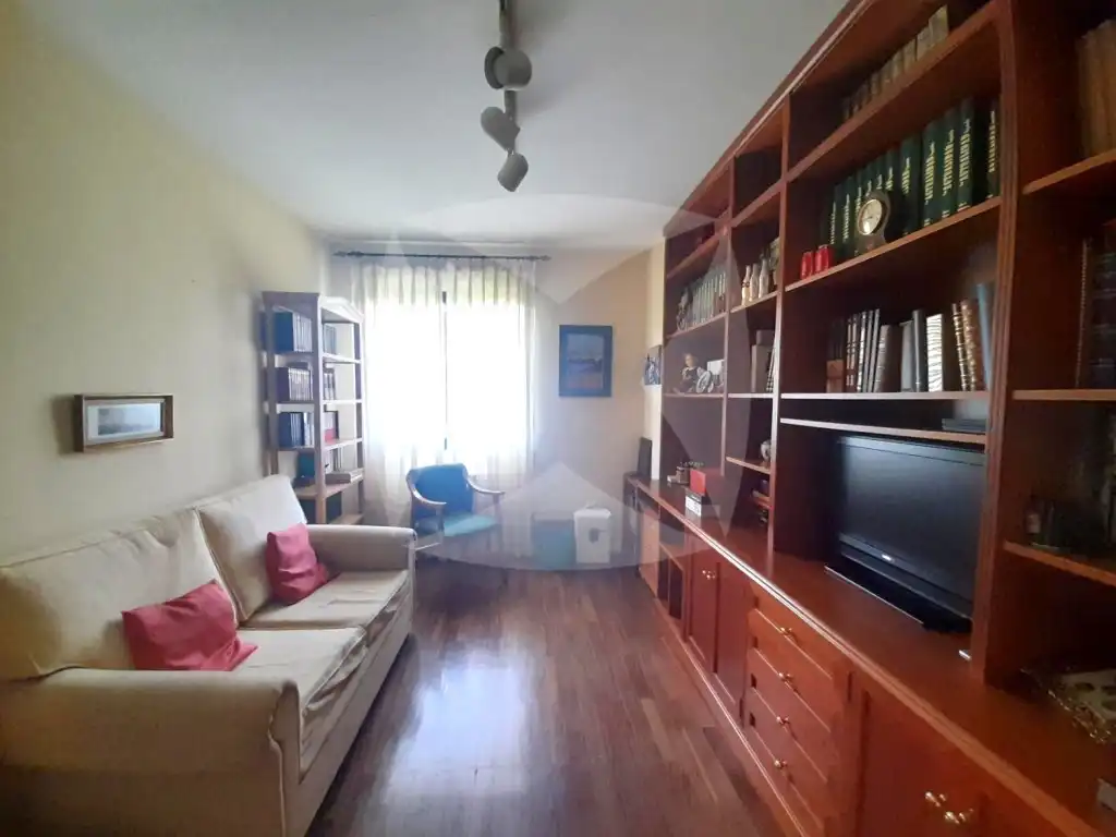 Sala d'estar de Pis en venda en Badajoz amb Balcó