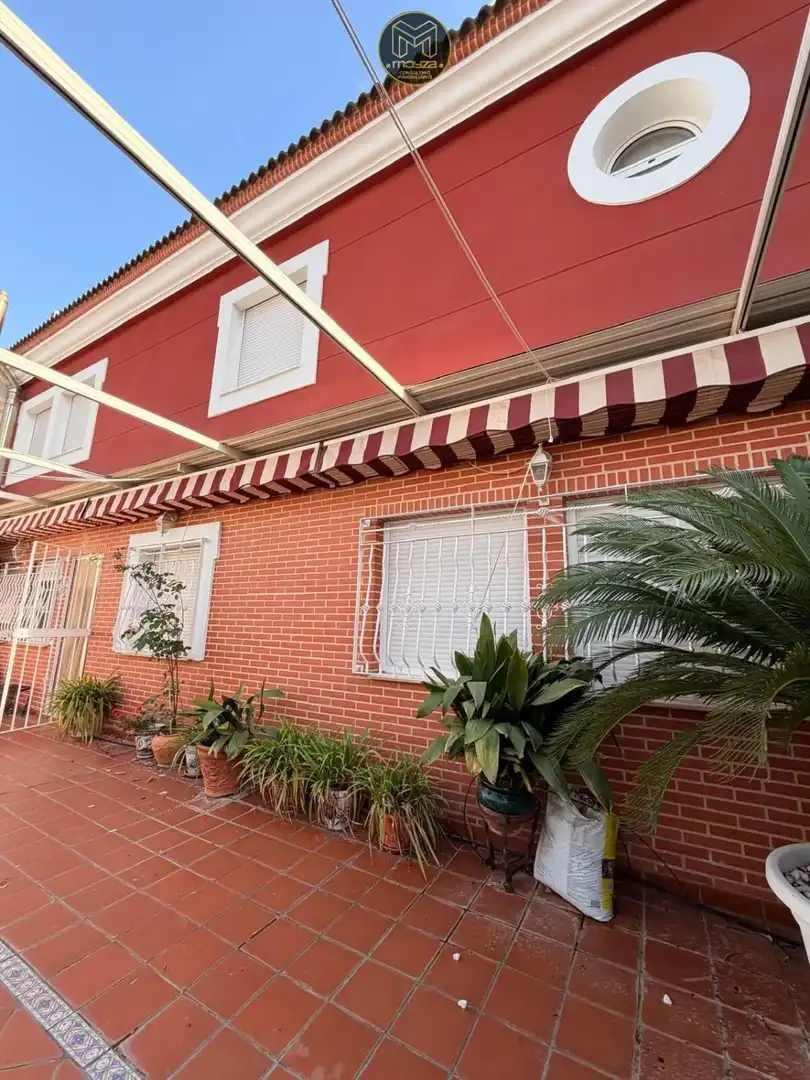 Casa amb terrassa en venda a Renfe - Bulevar 1ª y 2ª Fase, imagen 20