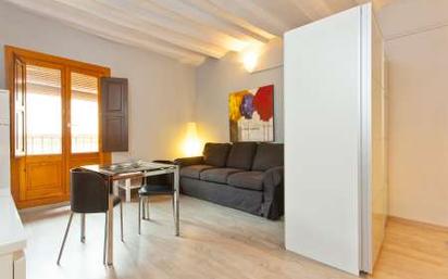 Flat for sale in De Les Cabres,  Barcelona Capital