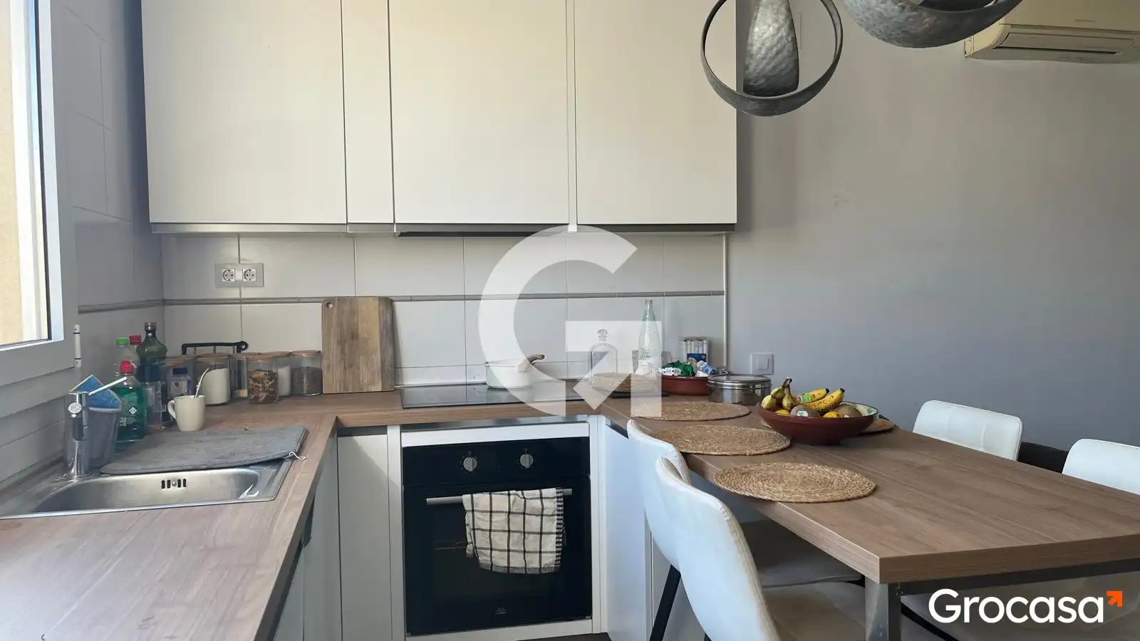 Cocina de Piso en venta en Sant Feliu de Llobregat con Aire acondicionado, Horno y Lavadora
