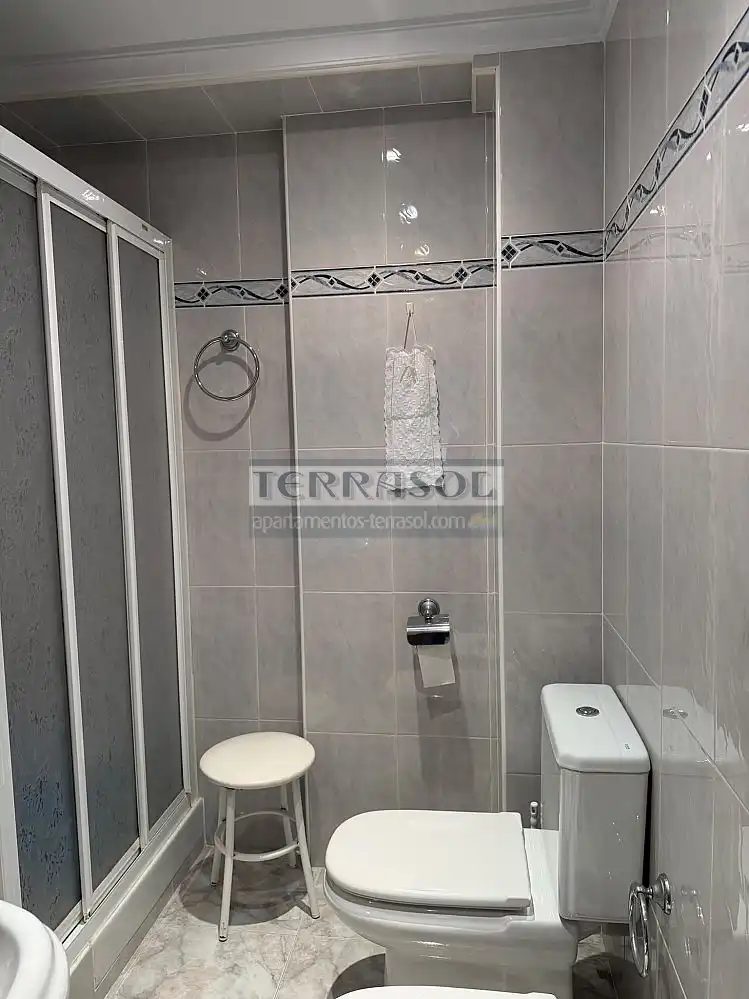 Badezimmer von Wohnungen zum Verkauf in Vélez-Málaga mit Klimaanlage, Heizung und Terrasse