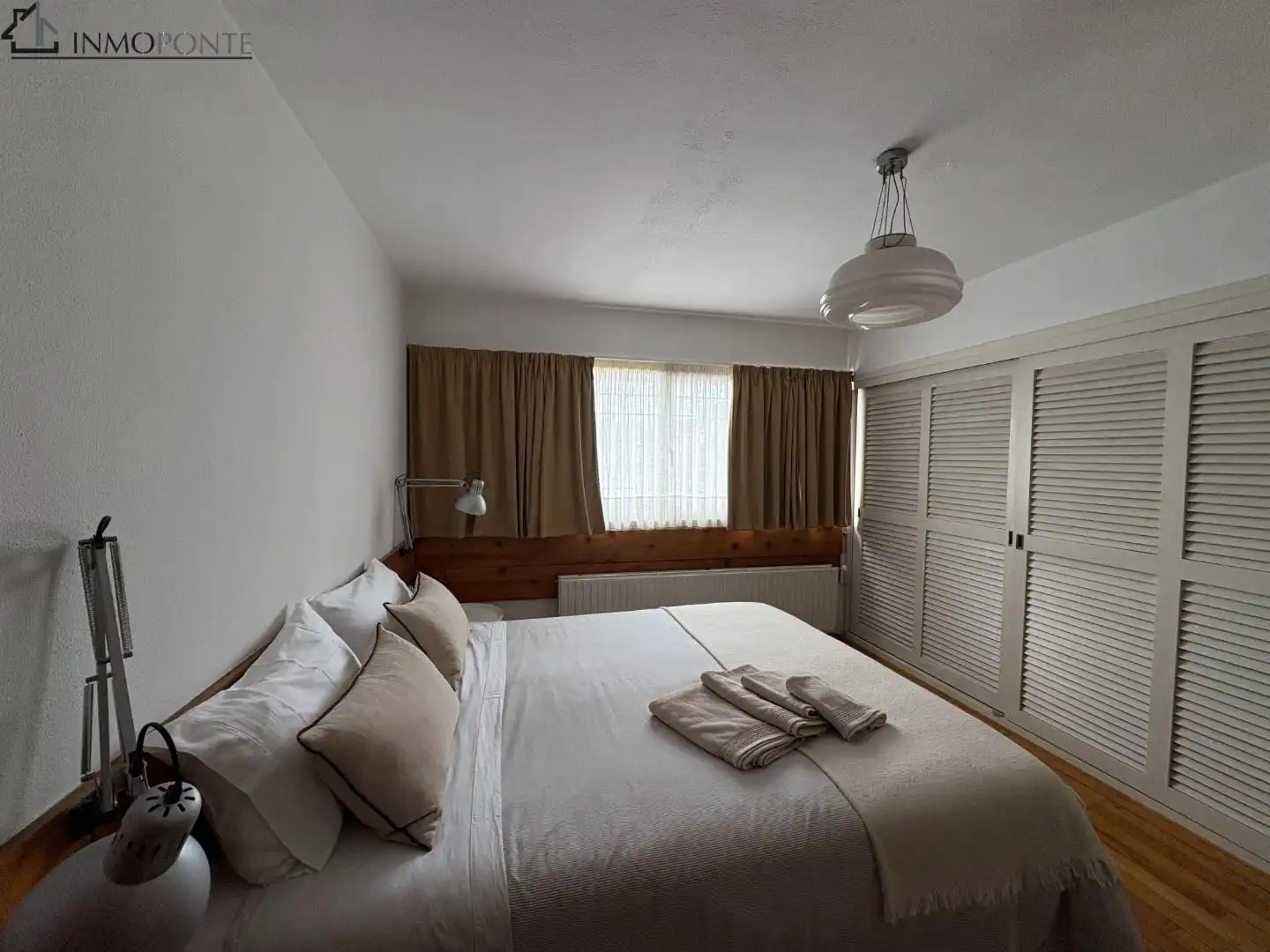 Bedroom of Flat for rent in Pontevedra Capital 