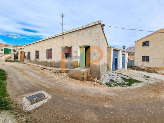 Nave industrial en Venta en Chirivel