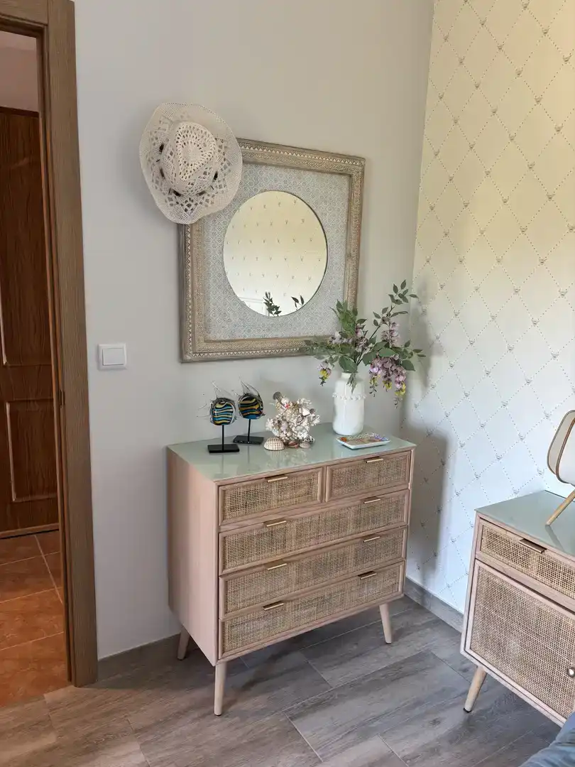 Habitación de Piso de alquiler en Ribeira con Jardín privado, Amueblado y Balcón