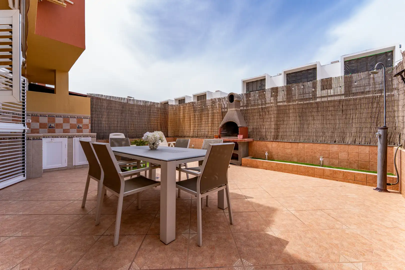 Terraza de Casa adosada en venta en San Bartolomé de Tirajana con Aire acondicionado, Jardín privado y Terraza