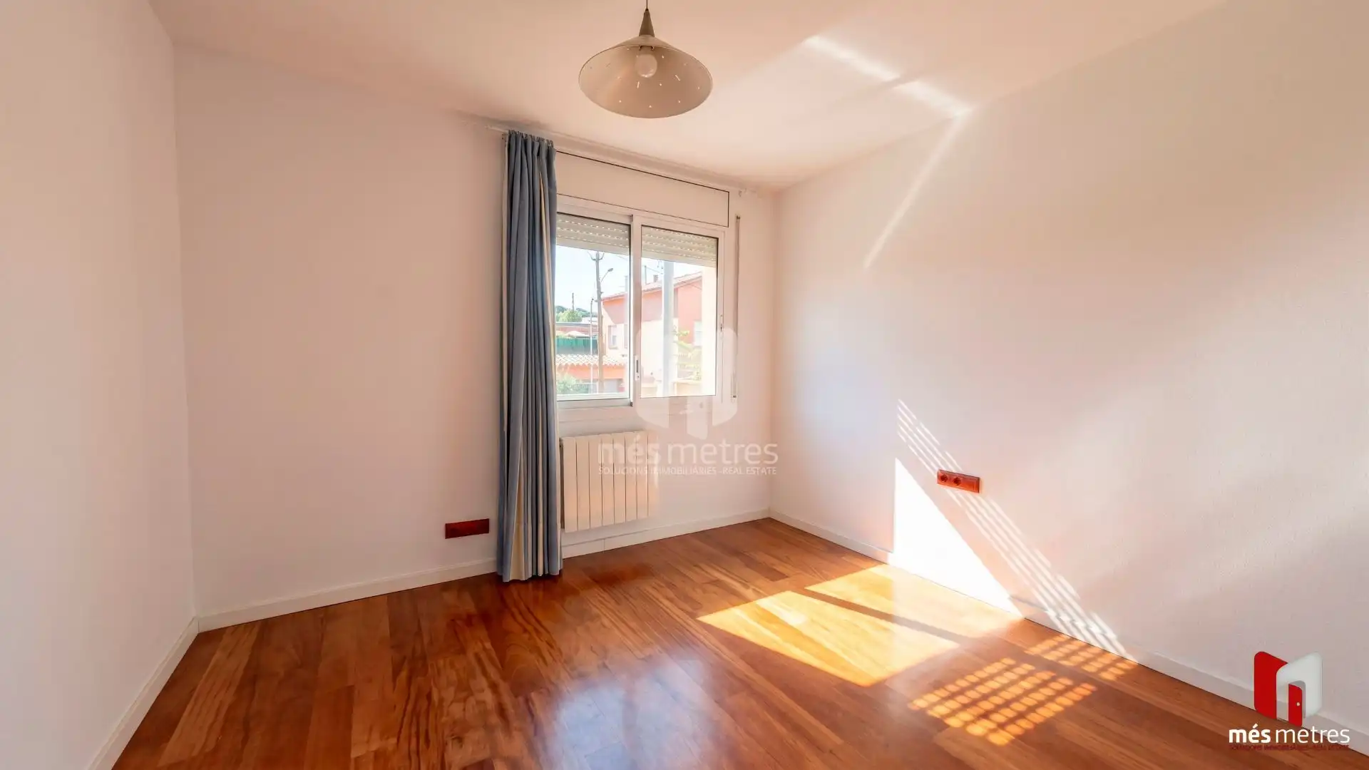 Habitación de Casa o chalet de alquiler en El Masnou con Calefacción, Jardín privado y Trastero