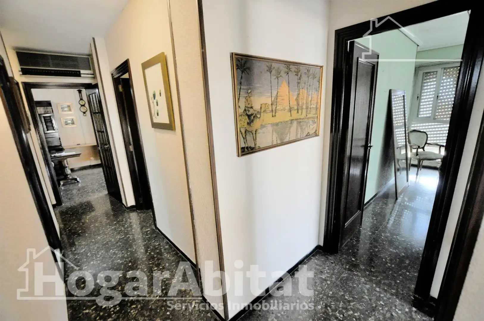 Piso en venta en Valencia con Balcón