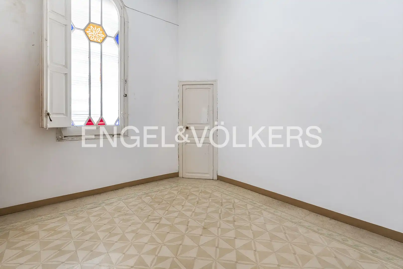 Comedor de Casa o chalet en venta en Badalona con Calefacción y Jardín privado