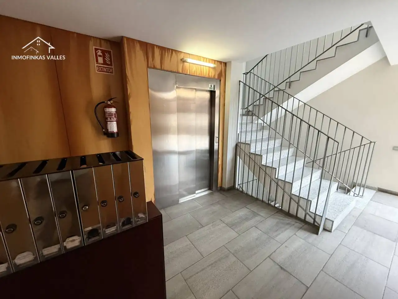 Appartamento con terrazza in vendita a Avenida Montserrat, imagen 2