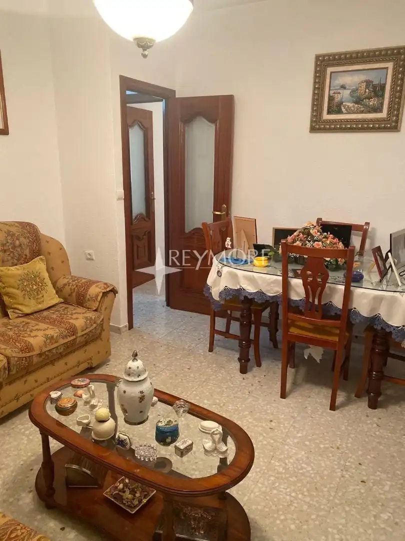 Sala d'estar de Casa o xalet en venda en Guadalcázar amb Aire condicionat, Terrassa i Traster