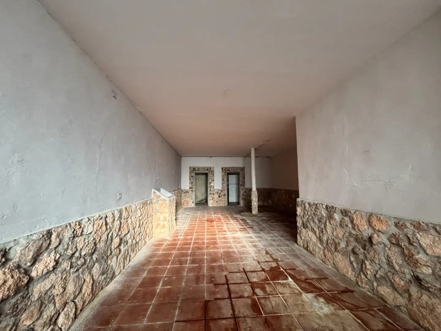 Houses for sale in Socuéllamos  with Private garden, Storage room and Alarm