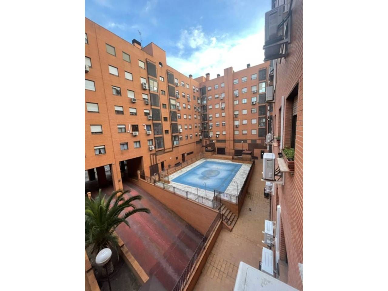 Exterior view of Flat for sale in  Madrid Capital  with Air Conditioner, Heating and Private garden