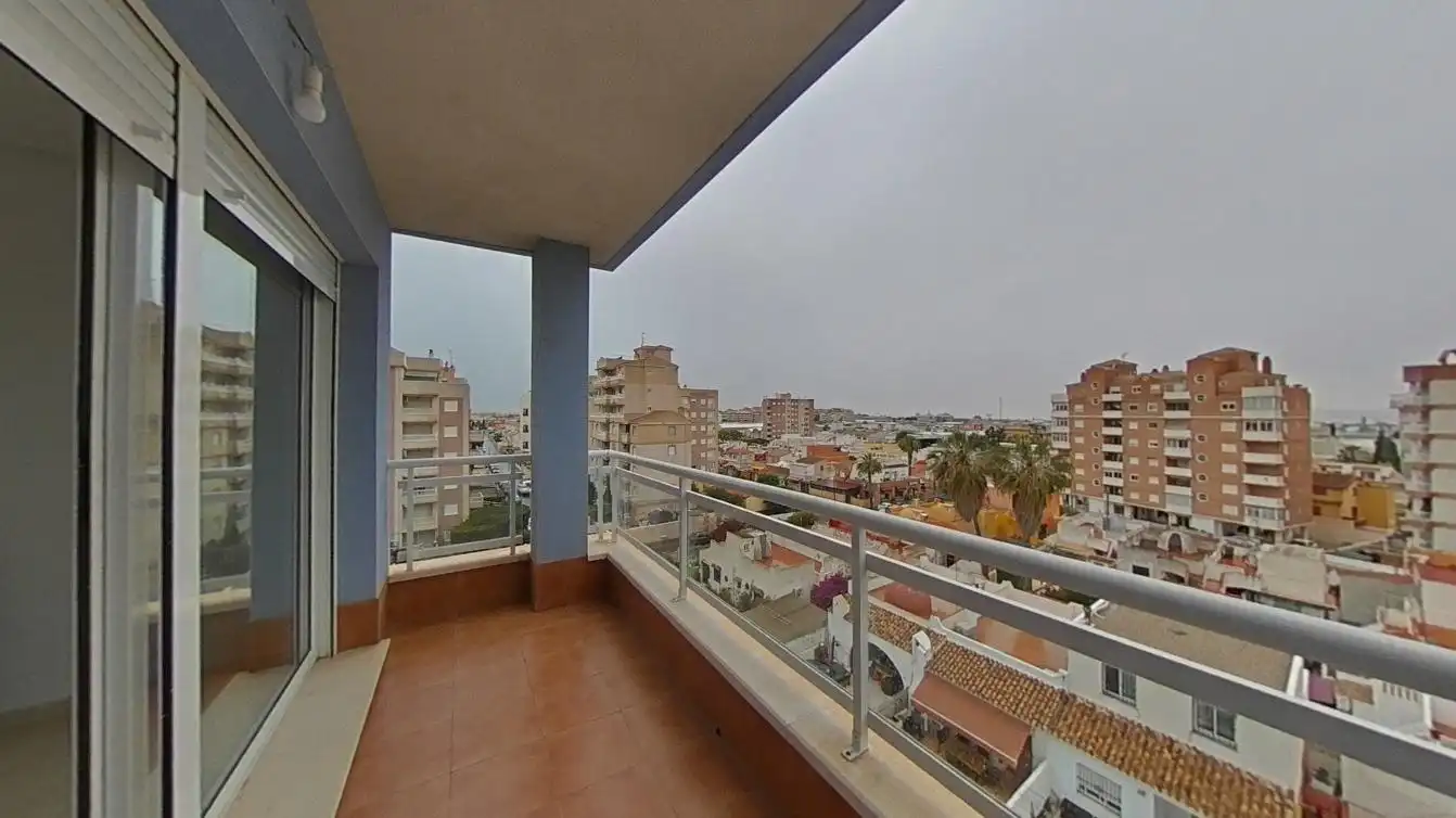 Habitación de Piso en venta en Torrevieja con Piscina
