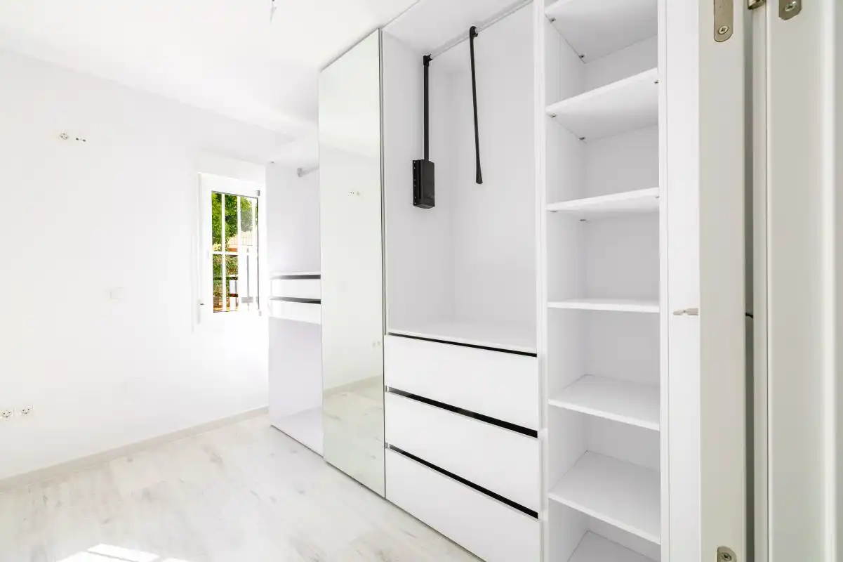 Habitación de Planta baja en venta en Málaga con Aire acondicionado y Calefacción