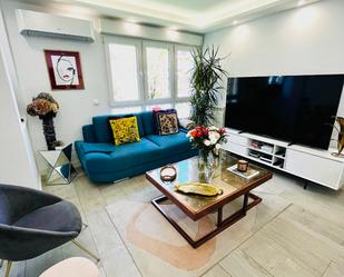 Living room of Flat for sale in  Madrid Capital  with Air Conditioner, Heating and Terrace