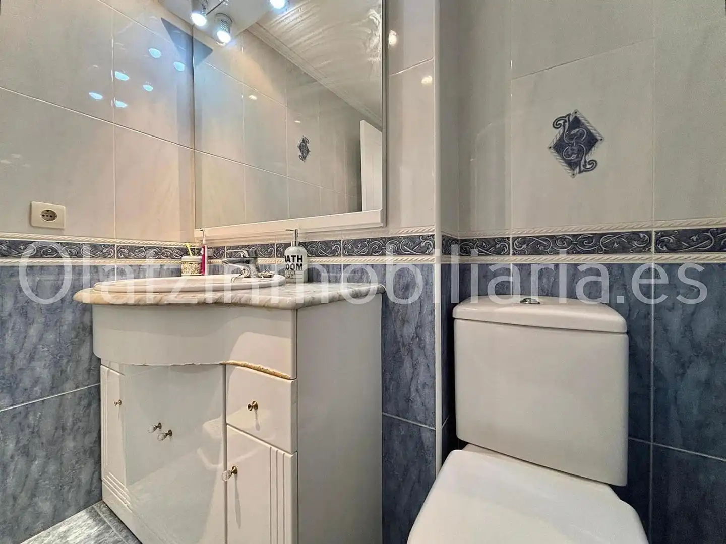 Baño de Piso en venta en Zalla  con Calefacción, Terraza y Trastero