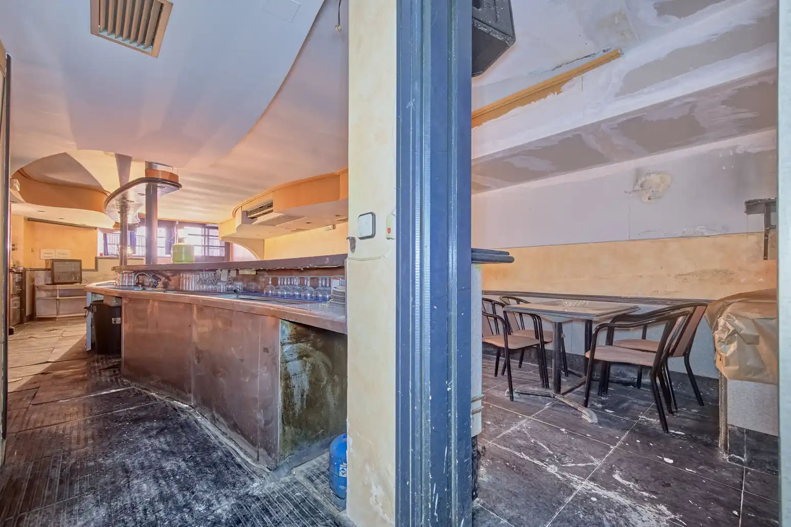 Commercial properties for sale in Puente la Reina / Gares  with Furnished