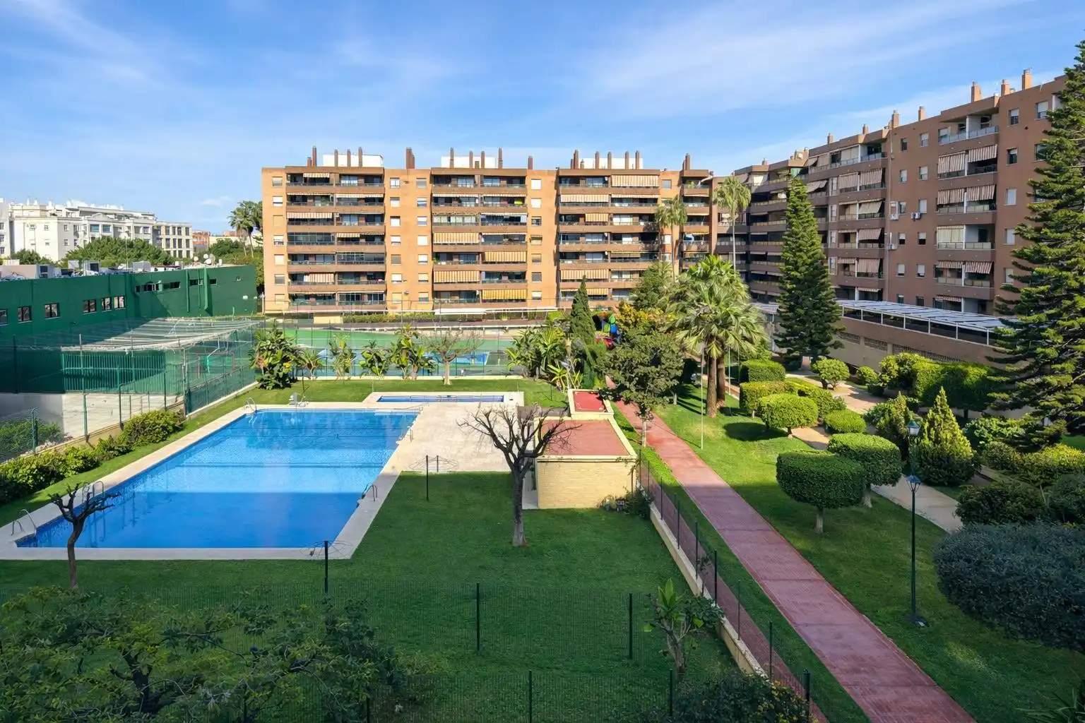 Schwimmbecken von Wohnungen zum Verkauf in Málaga mit Abstellraum und Gemeinschaftspool