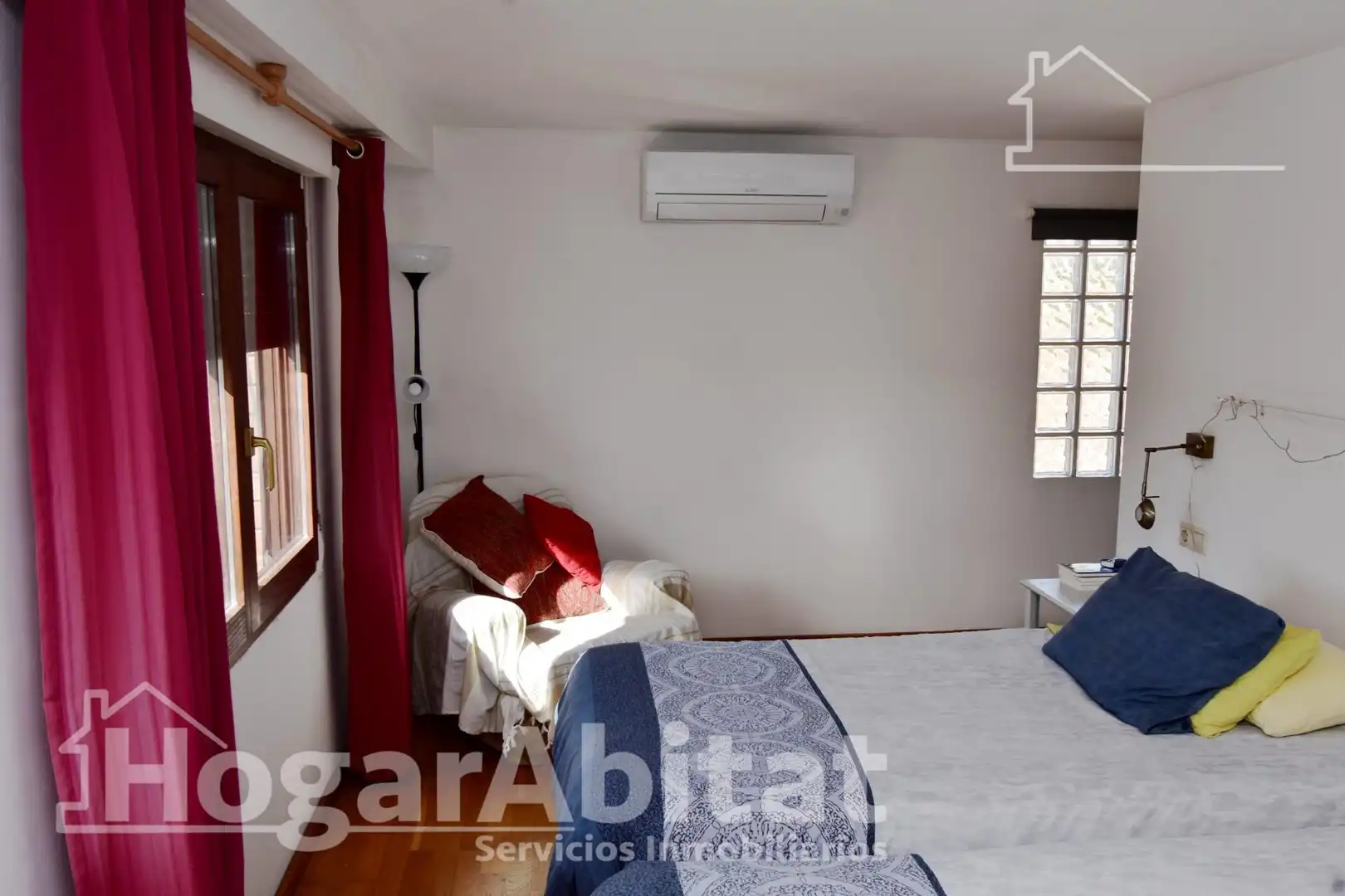 Bedroom of Houses for sale in Picassent  with Air Conditioner, Private garden and Terrace