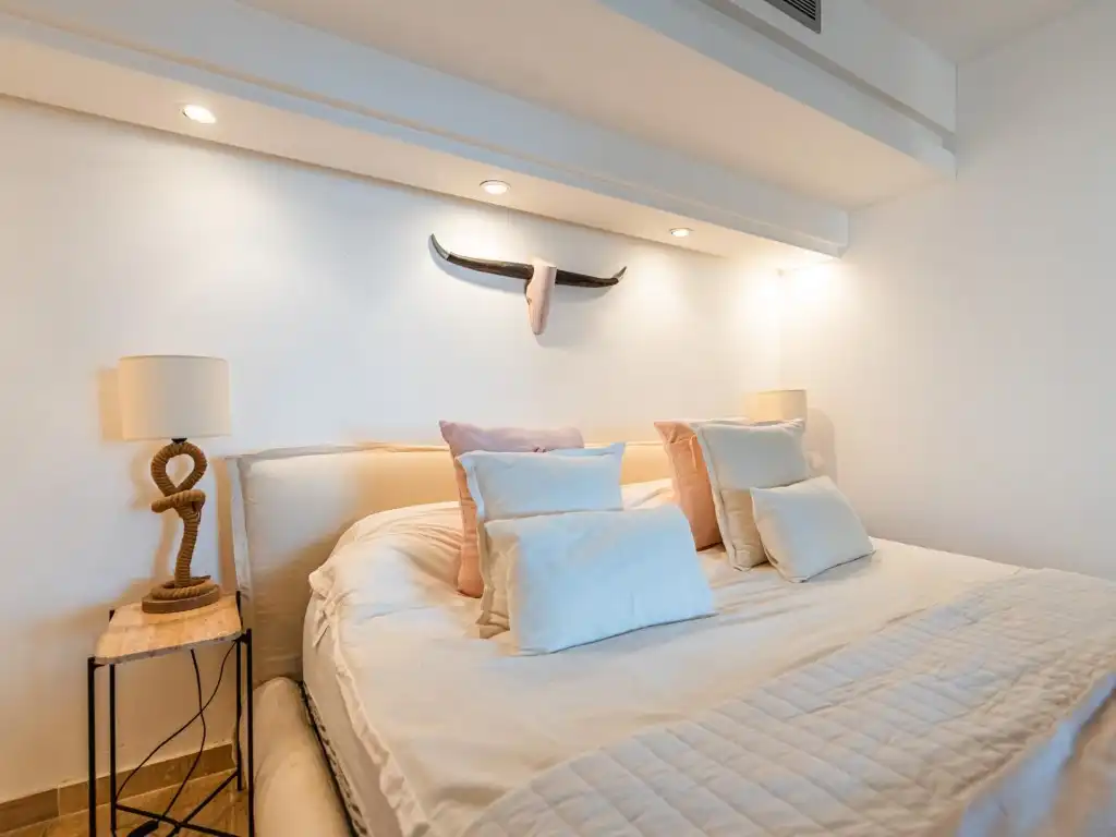Habitación de Apartamento en venta en Sant Josep de sa Talaia con Calefacción y Jardín privado