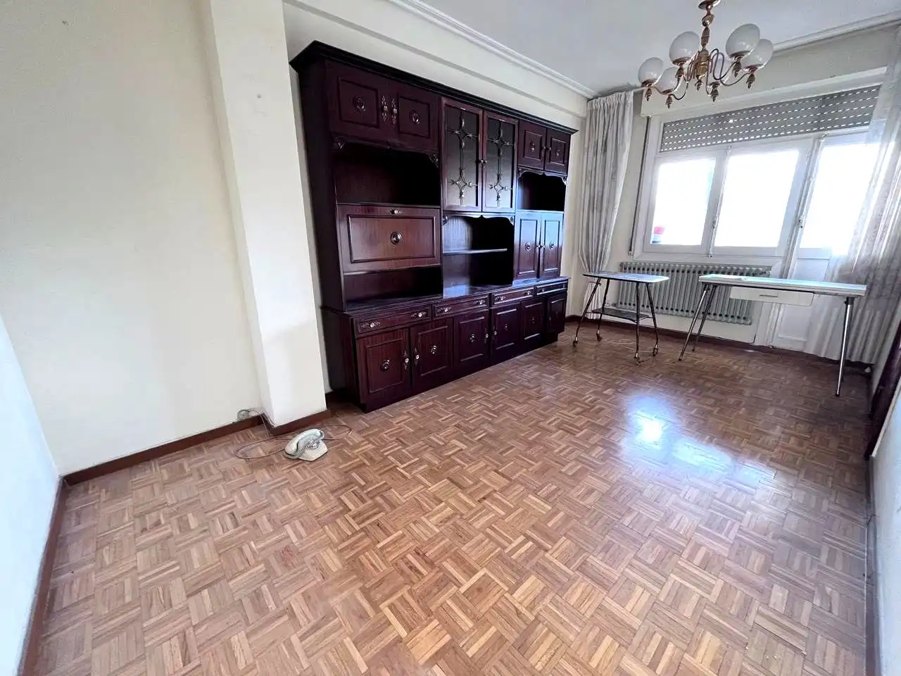 Sala d'estar de Pis en venda en Vitoria - Gasteiz amb Calefacció, Parquet i Terrassa