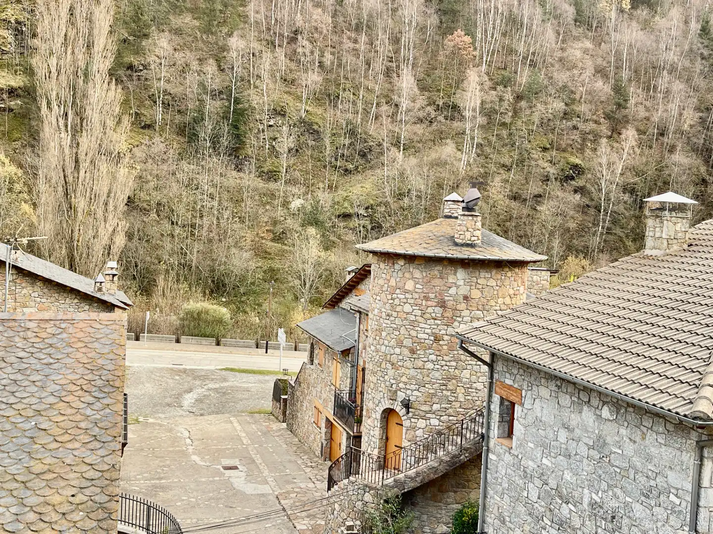 Vista exterior de Ático en venta en Setcases con Calefacción, Terraza y Amueblado