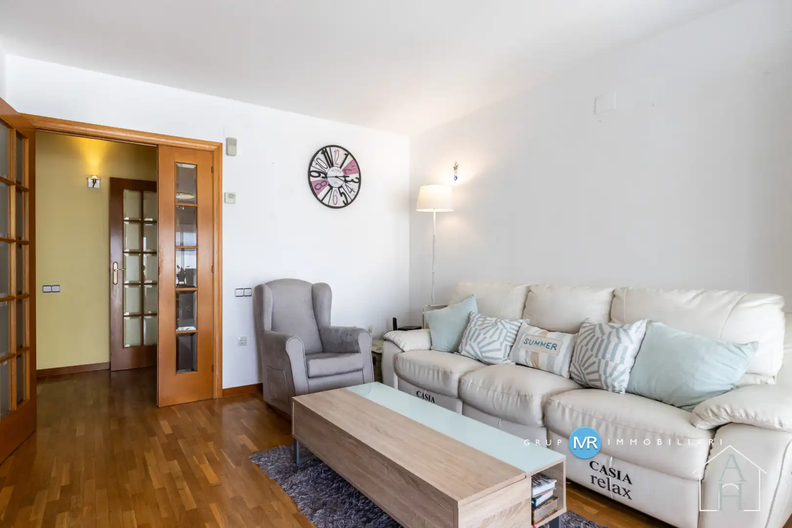 Living room of Flat for sale in Terrassa  with Air Conditioner, Heating and Parquet flooring