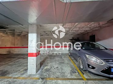 Individuel avec ascenseur à vendre à Carrer Orenga 40