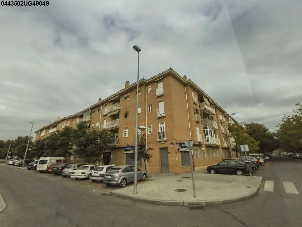 Piso con terraza en venta en Calle de las Lomas 8