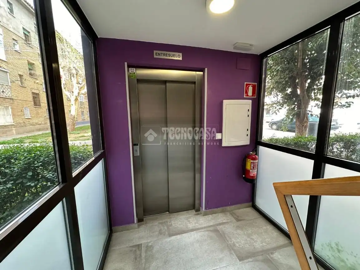 Pis en venda en Zaragoza amb Calefacció i Moblat