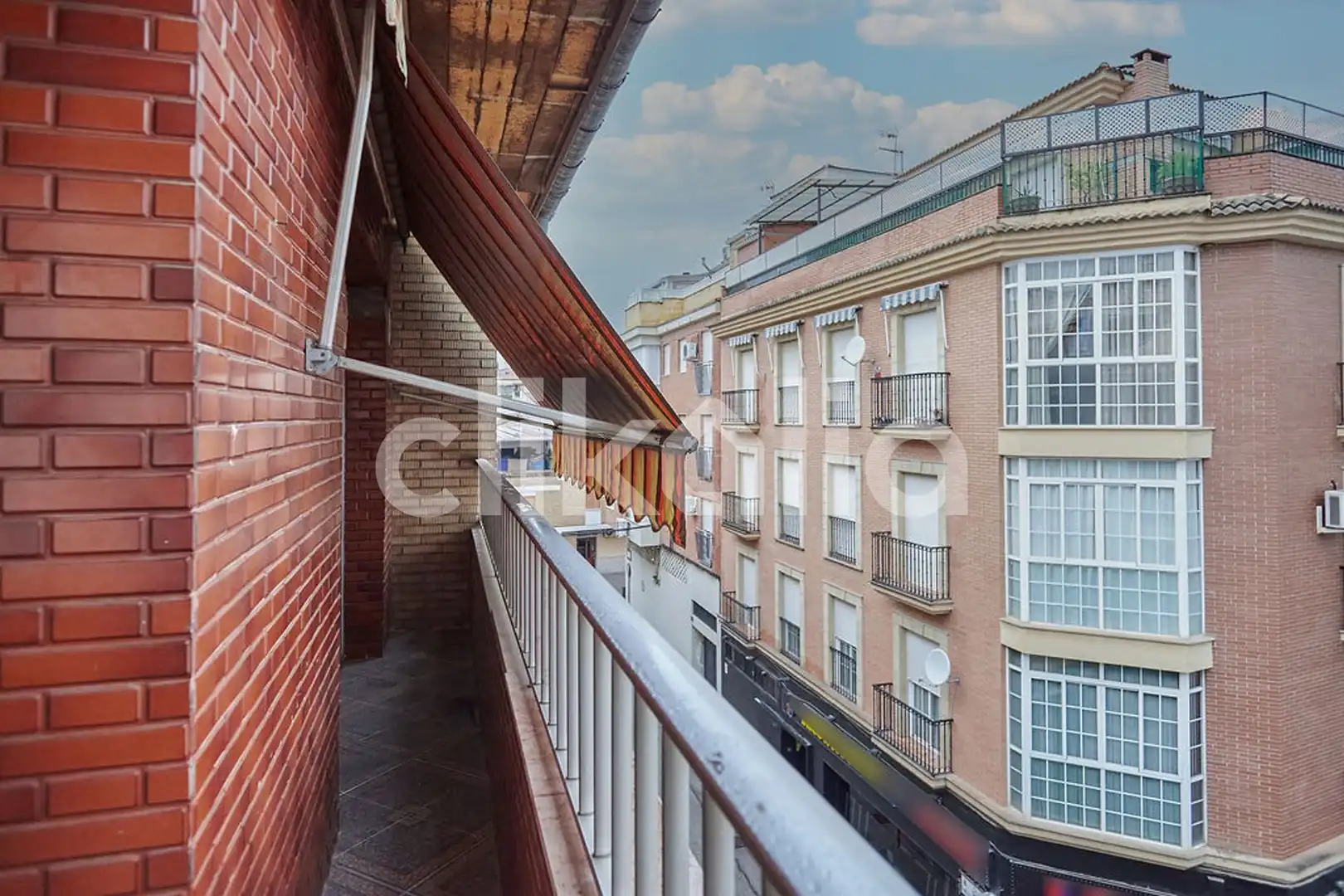 Vista exterior de Piso en venta en Bailén con Aire acondicionado, Calefacción y Terraza