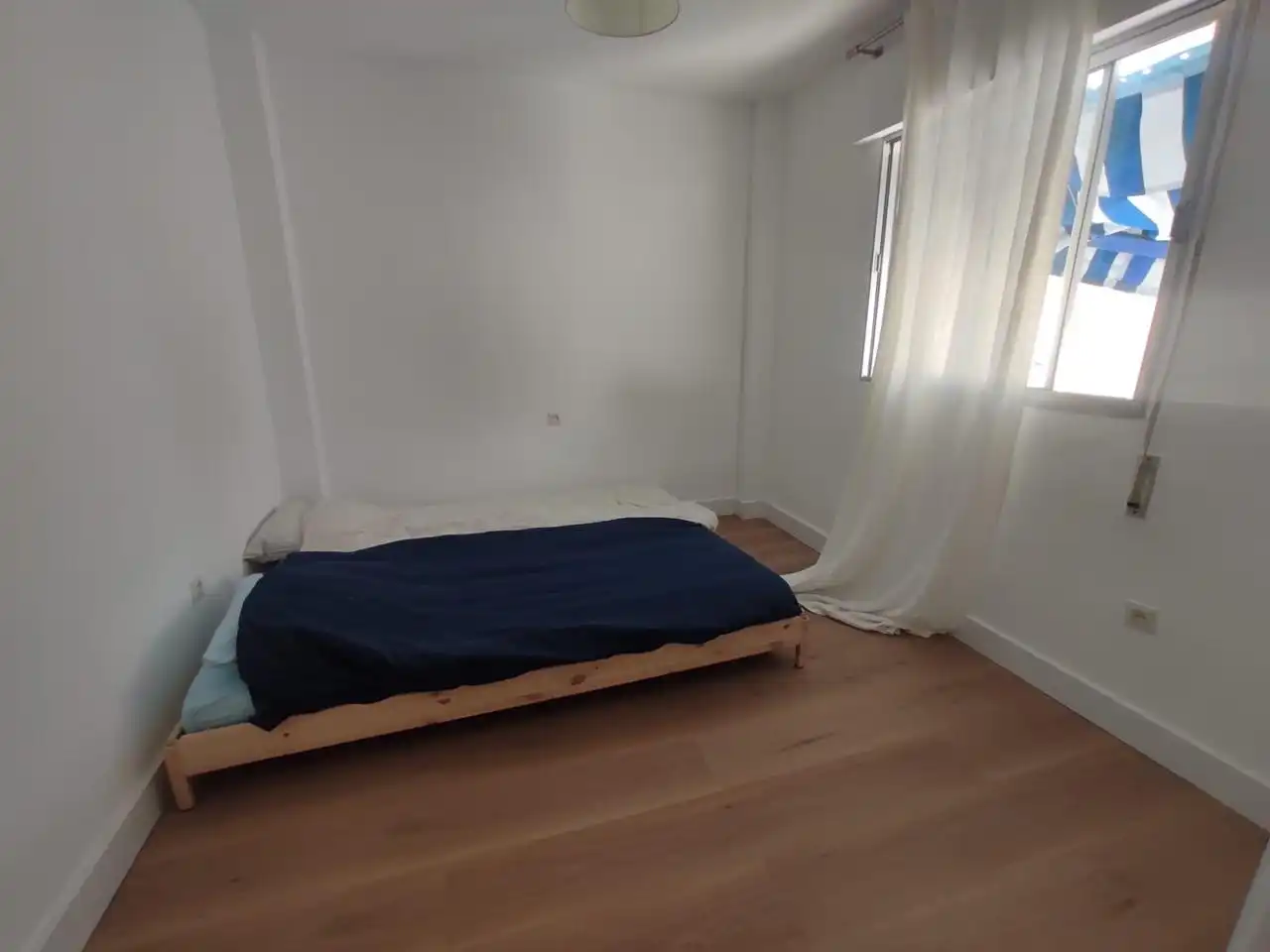 Bedroom of Flat for rent in Sanlúcar de Barrameda