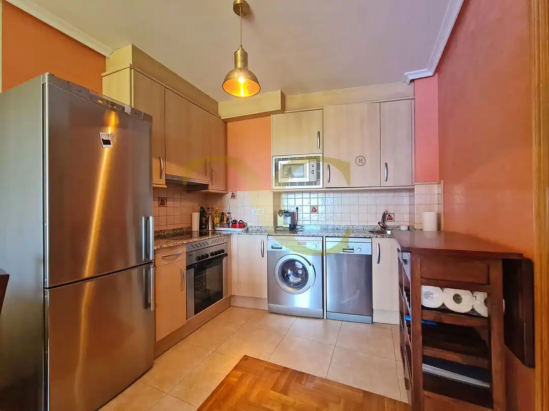 Cocina de Dúplex en venta en Soto del Barco con Calefacción y Amueblado